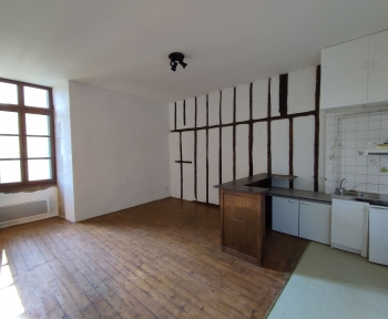 Location Appartement 2 pièces Mirepoix (09500) - CATHEDRALE