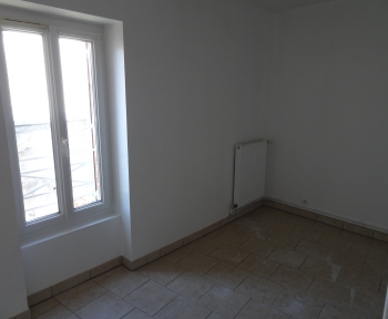 Location Appartement 3 pièces Romorantin-Lanthenay (41200) - centre ville