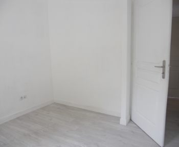 Location Appartement 2 pièces Sainte-Menehould (51800) - CENTRE VILLE