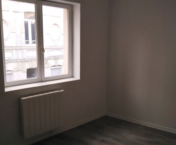 Location Appartement 2 pièces Saint-Quentin (02100) - Centre ville